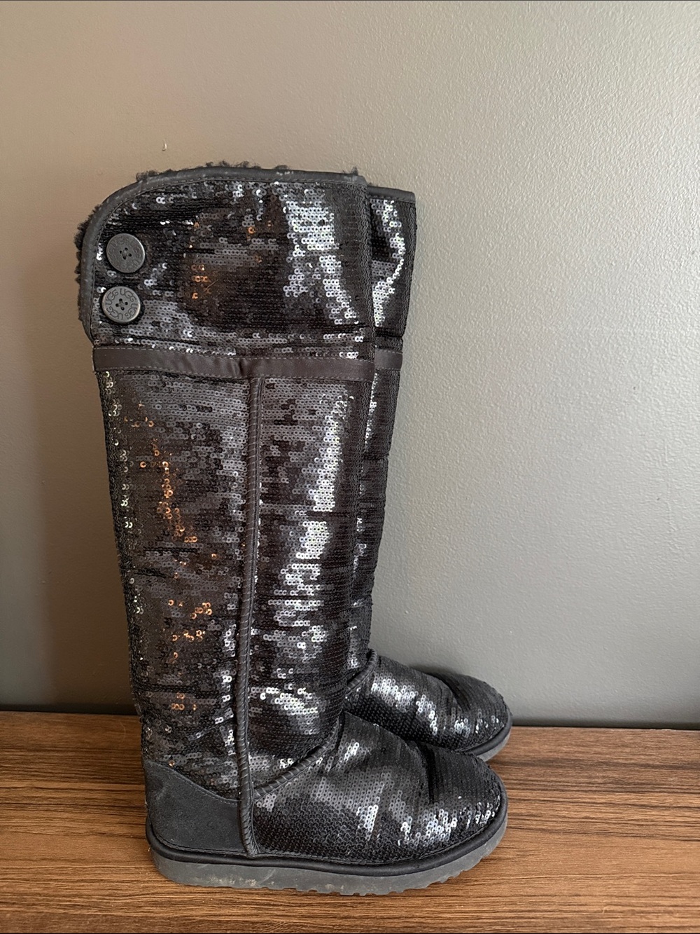 UGG Australia Women's Over-the-Knee Bailey Button Sparkles UGG Boots size 7